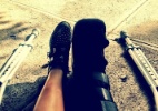 Demi Lovato divulga foto com pé imobilizado após sofrer queda - Reprodução / Twitter