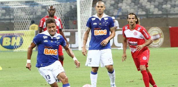 Everton é a dúvida do Cruzeiro para o jogo com o Araxá, pelo Mineiro, neste domingo - Denilton Dias/ VIPCOMM