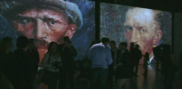 Público confere exposição que permite "imersão" em obras de Van Gogh - BBC Brasil