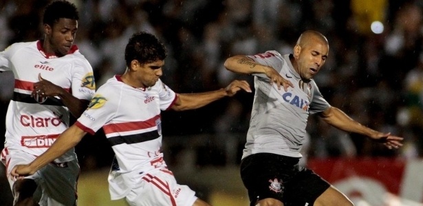 Apesar de infração, atacante vai se concentrar com grupo para jogo contra Millonarios - Rodrigo Coca/Agência Corinthians