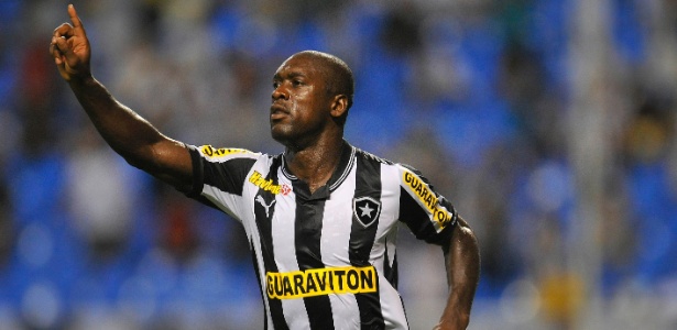 Seedorf é artilheiro do Botafogo com 5 gols, mesmo número de Lodeiro - Fernando Soutello/AGIF