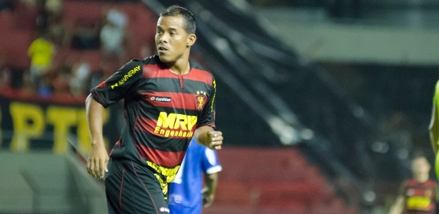 O atacante Marcos Aurélio não vem conseguindo manter uma regularidade no Sport - Site oficial do Sport