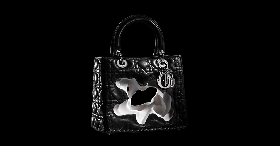 Obra de Daniel Arsham para a exposição "Lady Dior As Seen By" - Divulgação