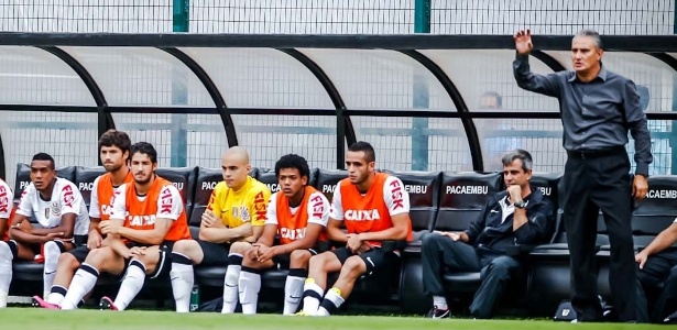 Tite no comando do Corinthians; técnico pediu respeito ao Palmeiras antes do 1º clássico - Leandro Moraes/UOL