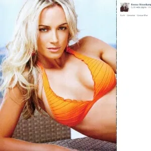 A sul-africana Reeva Steenkamp era modelo e namorada de Oscar Pistorius, o mais famoso atleta paraolímpico - Reprodução/Facebook/Reeva.Steenkamp