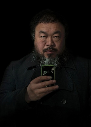O artista chinês Ai Weiwei - Stefen Chow/Smithsonian magazine/Reuters/World Press Photo
