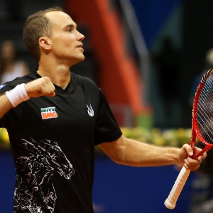 17.fev.2013 - Brasileiro Bruno Soares comemora ponto na final de duplas do Aberto do Brasil - Wagner Carmo/inovafoto