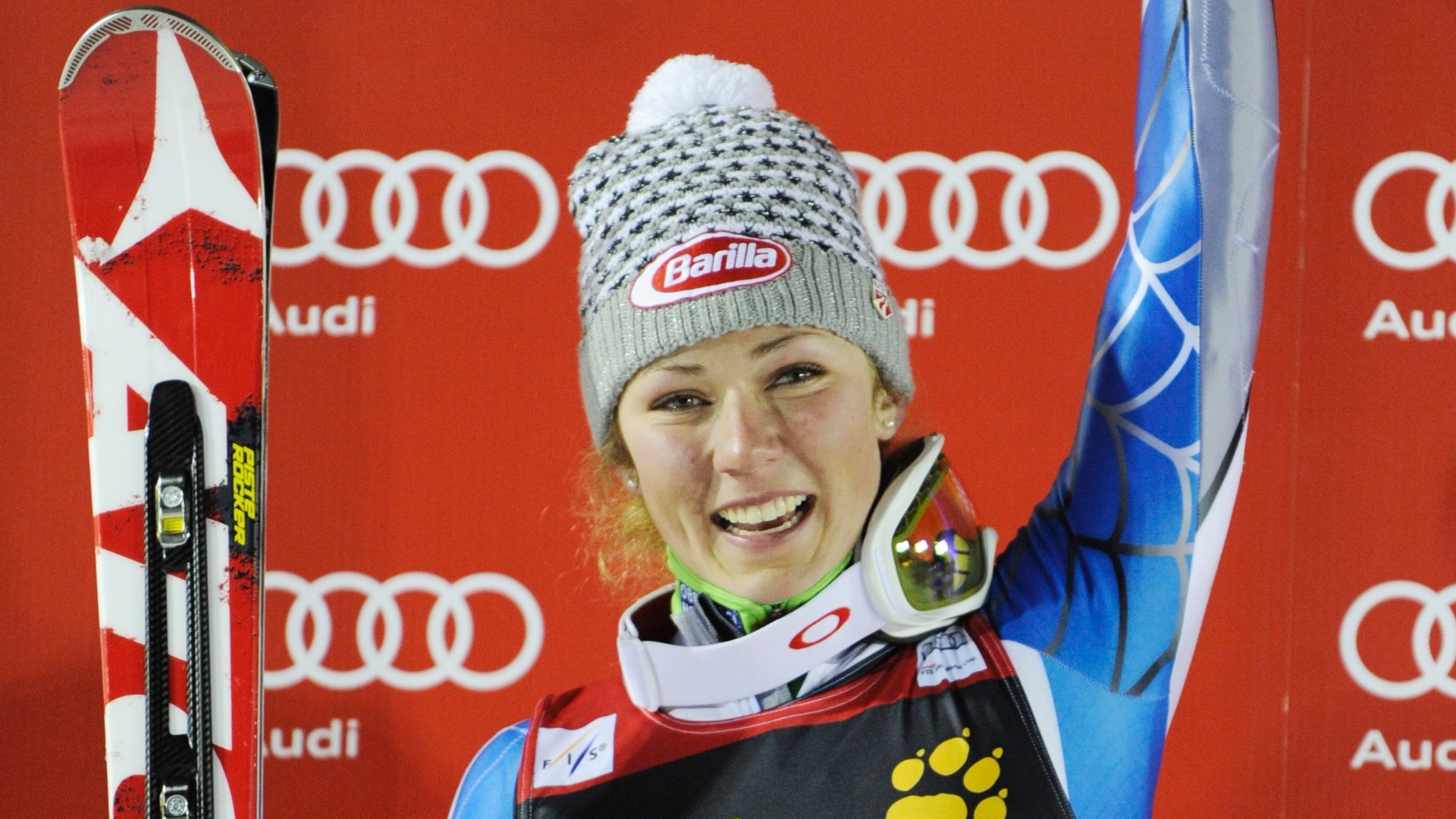 20.dez.2012 - Americana Mikaela Shiffrin comemora vitória na Copa do Mundo de esqui, na Suécia - Giovanni Auletta/AP