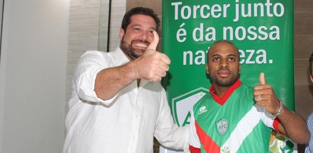 Stefano Seedorf, primo do camisa 10 do Botafogo, é apresentado pelo Alecrim - Gabriel Peres/Divulgação Alecrim