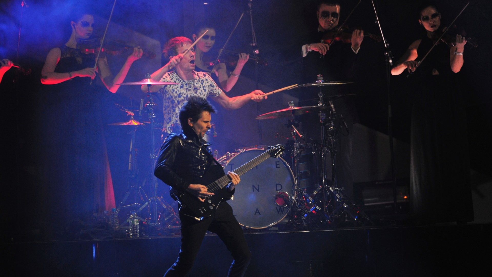 20.fev.2013 - A banda Muse se apresentou durante o Brit Awards 2013, em Londres - Getty Images