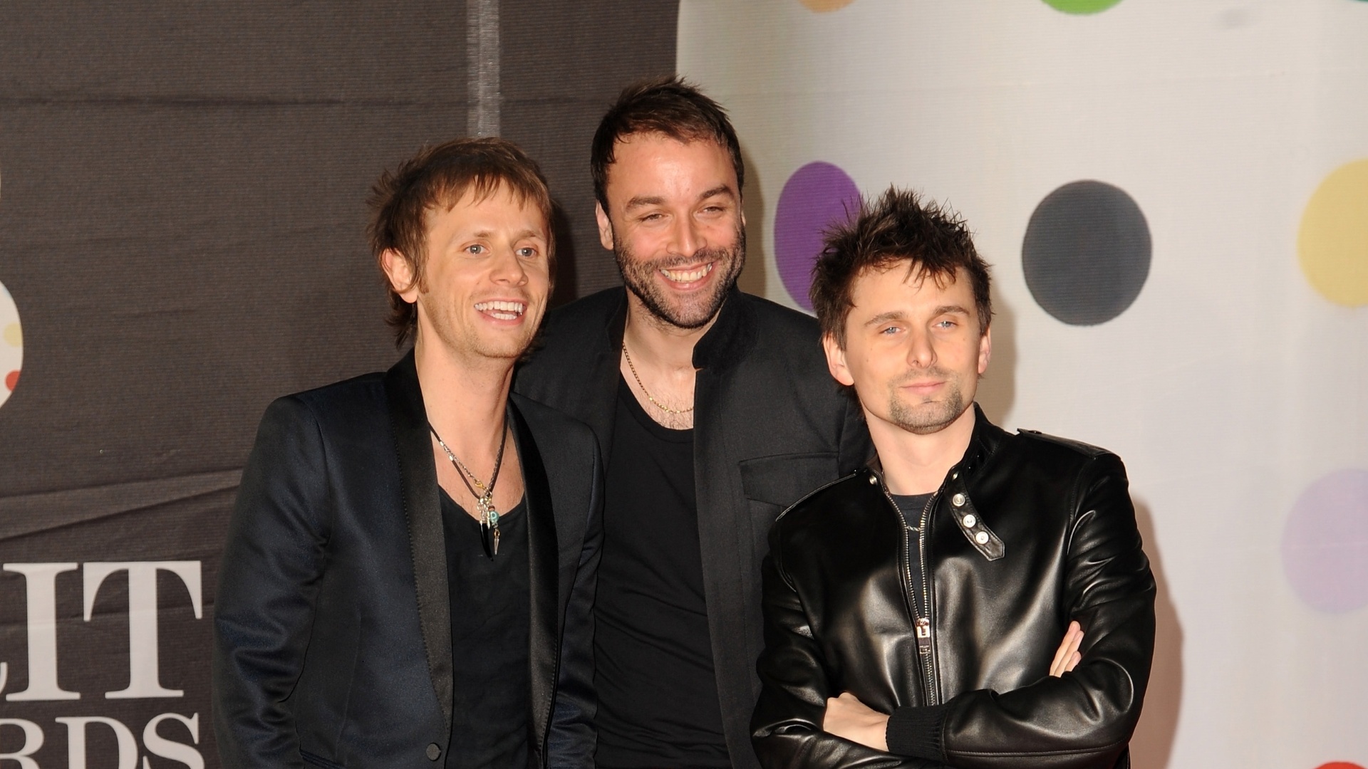 20.fev.2013 - Os roqueiros da banda Muse prestigiaram o Brit Awards 2013, em Londres - Getty Images