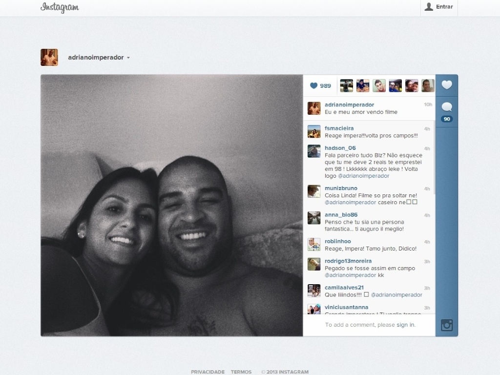 Sumido da mídia e longe dos gramados, o atacante Adriano postou nas redes sociais uma foto e parece ter uma nova namorada: "Eu e meu amor vendo filme", escreveu o jogador - Reprodução/Instagram