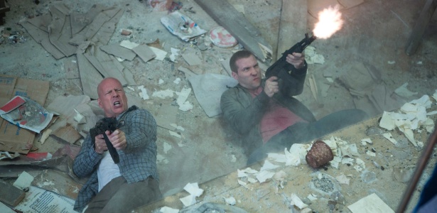 Cena do filme "Duro de Matar: Um Bom Dia Para Morrer", quinto da franquia estrelada por Bruce Willis - Divulgação / Fox