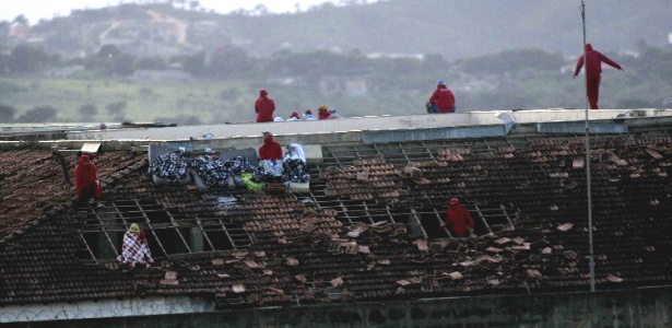 Rebelião de detentos da penitenciária Nelson Hungria, em Contagem (MG) - João Miranda/O Tempo/Futura Press