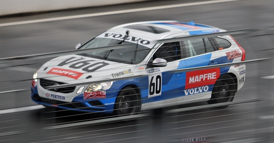 Volvo V60 Racing - Divulgação