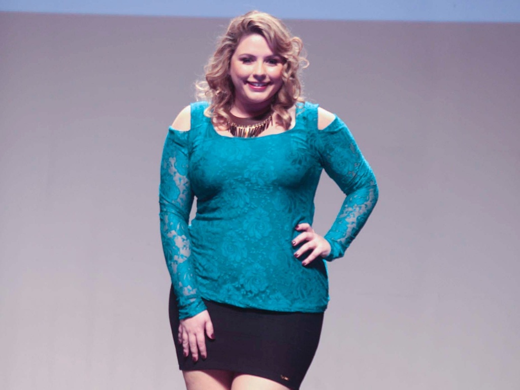 23 fev. 2013 - Pela primeira vez no "Fashion Weekend Plus Size", a Cosma, grife de Americana (SP), apresentou sua coleção com o tema ?Do rústico ao sofisticado, a vontade de ser diferente? - Rogério Cassimiro/UOL