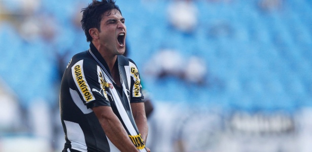 Lodeiro afirma que pode superar Loco Abreu no Botafogo com títulos expressivos - Wagner Meier/Agif