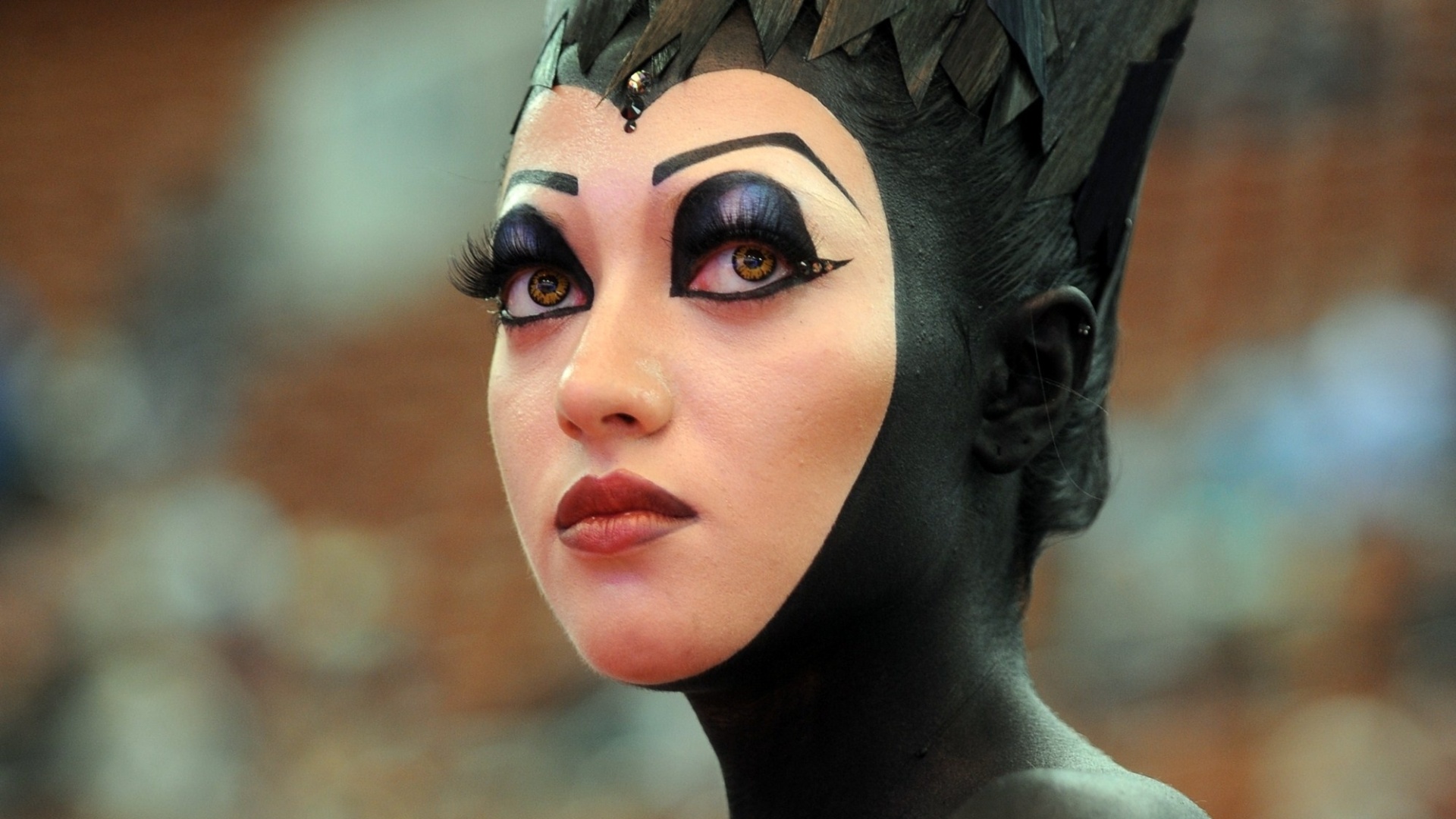 24.2.13 - A feira de beleza tem como proposta mostrar a cultura russa - AFP PHOTO / OLGA MALTSEVA