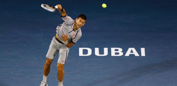 Djokovic precisou de apenas 1h07 para derrotar o compatriota Viktor Troicki em Dubai - REUTERS/Mohammed Salem