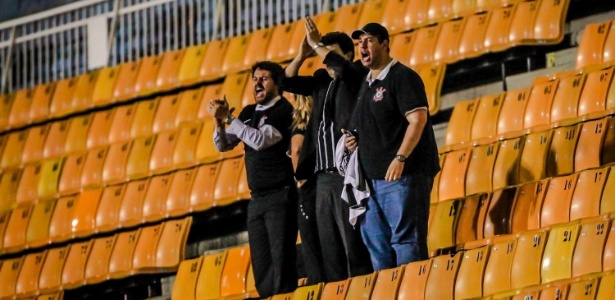 Quatro torcedores foram ao Pacaembu quarta passada; clube tenta evitar liminares - Leandro Moraes/UOL