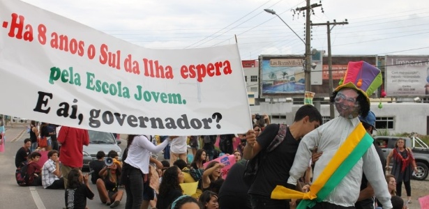 Moradores da região sul da Ilha de Florianópolis protestam por término de construção de escola  - Divulgação