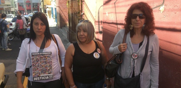 Da esquerda para a direita: Silvinia Gomes, Nilda Gomez e Lila Tello, mães de vítimas da boate Cromañon - Thiago Varella/UOL