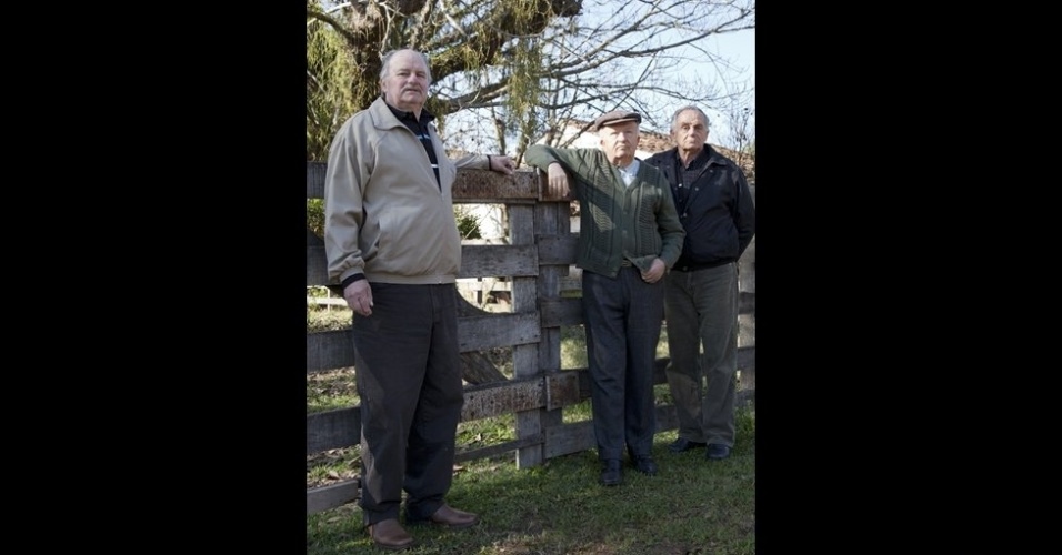 João Carlos Haas Sobrinho ofereceu seus serviços médicos à resistência e entrou para a clandestinidade após o golpe militar, tendo se radicado na região do Araguaia, onde passou a ser conhecido pelos moradores locais como dr. Juca. - Gustavo Germano