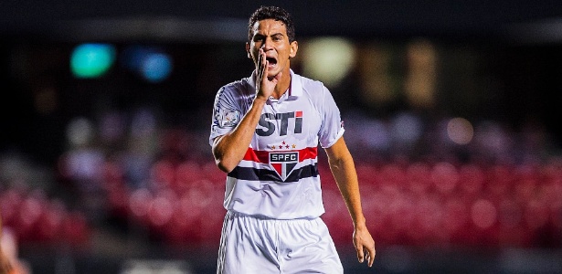 Ganso grita durante a vitória do São Paulo por 2 a 1 sobre o The Strongest - Leonardo Soares/UOL