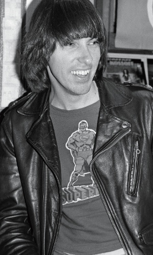 O guitarrista Johnny Ramone