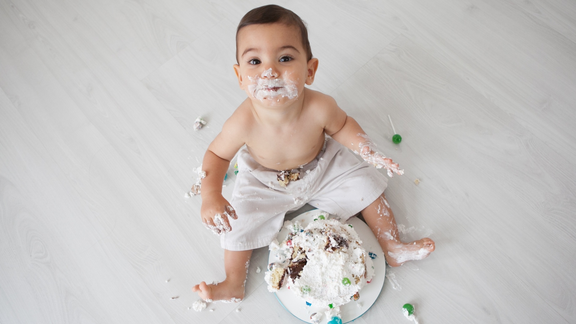 uso apenas na matéria de smash cakeuso apenas na matéria da sessão de fotos "smash cake" - Karin Michels/Divulgação