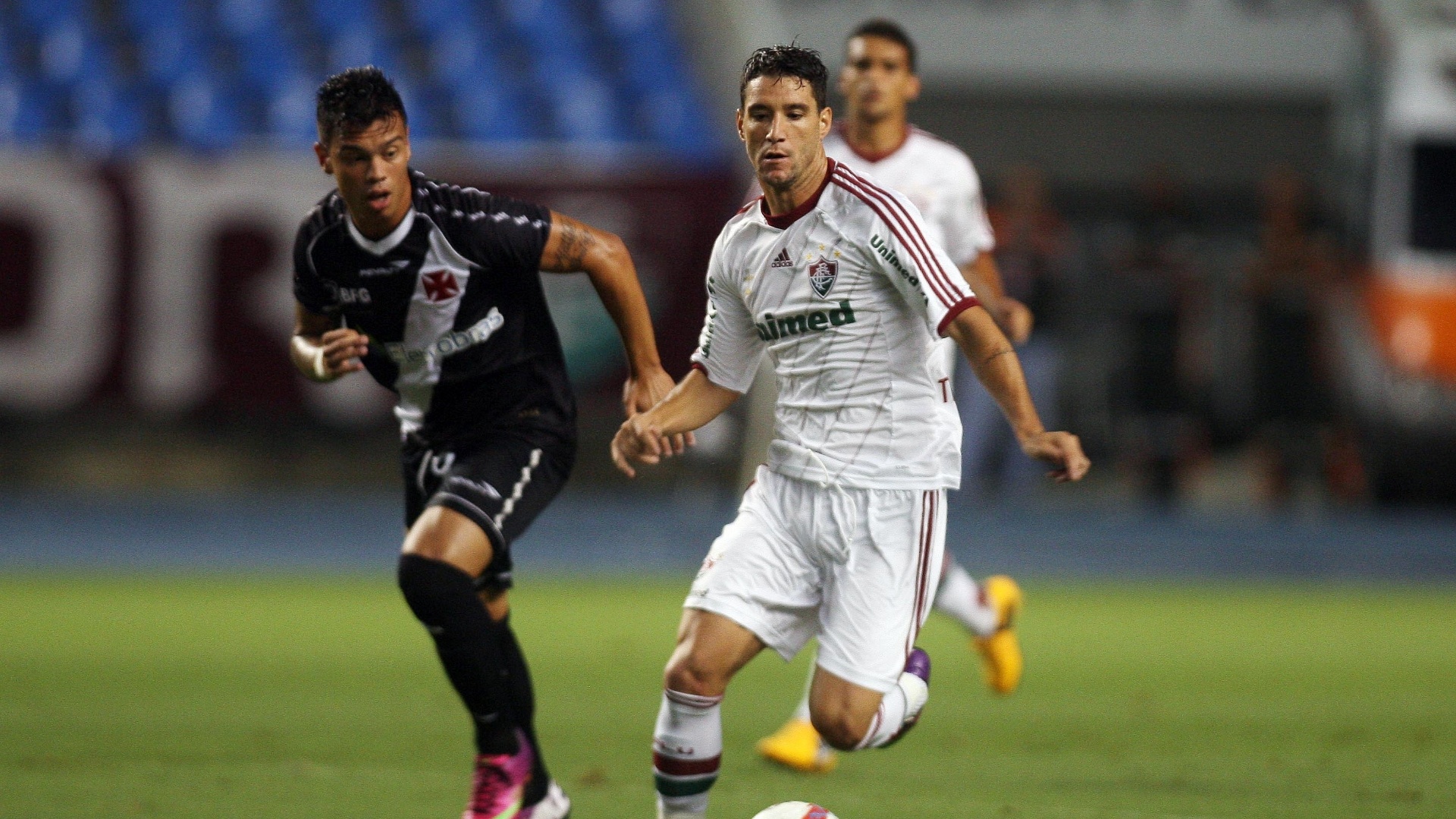 Bernardo abriu o placar para o Vasco e Thiago Neves empatou o jogo no Engenhão - Agência Photocamera