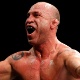 Wanderlei Silva salva UFC Japão da chatice e gigante holandês vê mandíbula rachada ao meio