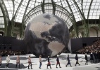 Passarelas mostram uma Chanel clássica e Saint Laurent polêmica - Patrick Kovarik/AFP