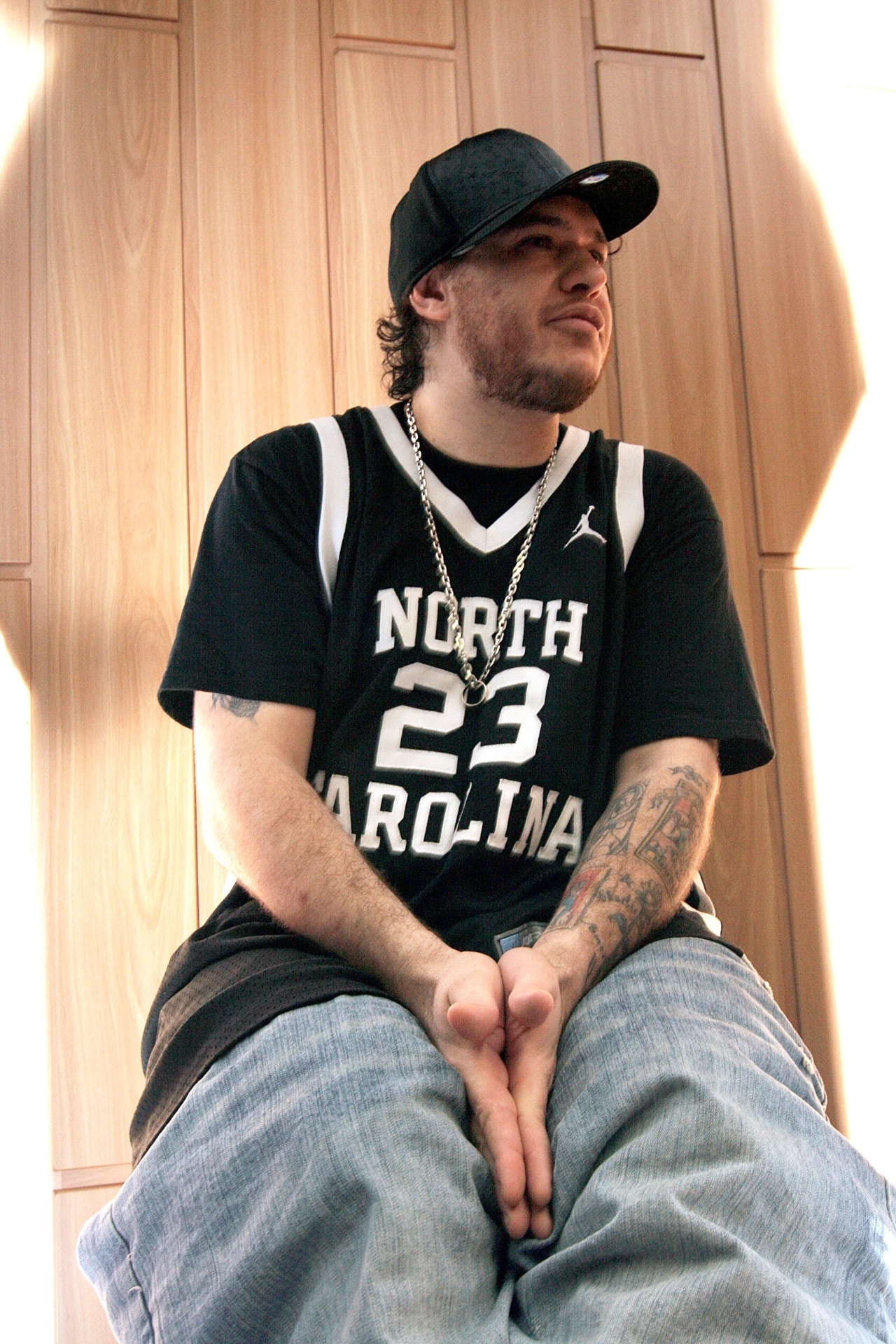 25.abril.2006 - Chorão durante entrevista na sua própria pista de skate, em Santos - Simon Plestenjak/Folha imagem