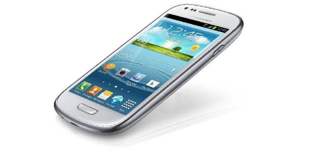 Galaxy SIII mini é versão menor do grandalhão SIII, da Samsung, e tem preço sugerido na casa dos R$ 1.200 - Divulgação