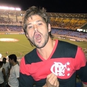 Dado Dolabella com a camisa do Flamengo