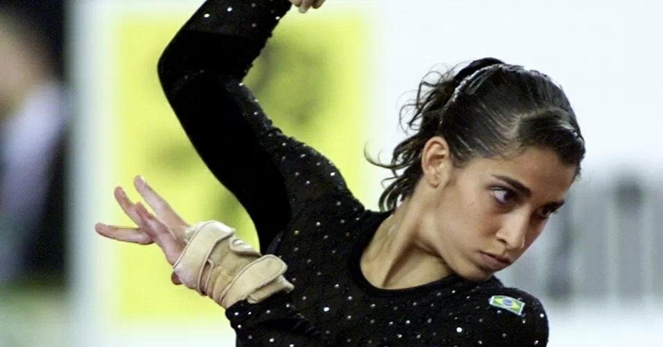 Daniele Hypólito - primeira ginasta brasileira a conquistar medalha em um mundial conquistada, feito atingido na edição de 2001. Subiu ao pódio nove vezes em edições dos Jogos Pan-americanos E foi por duas vezes seguidas (2001/02) eleita a melhor atleta brasileira. - REUTERS/Francois Lenoir