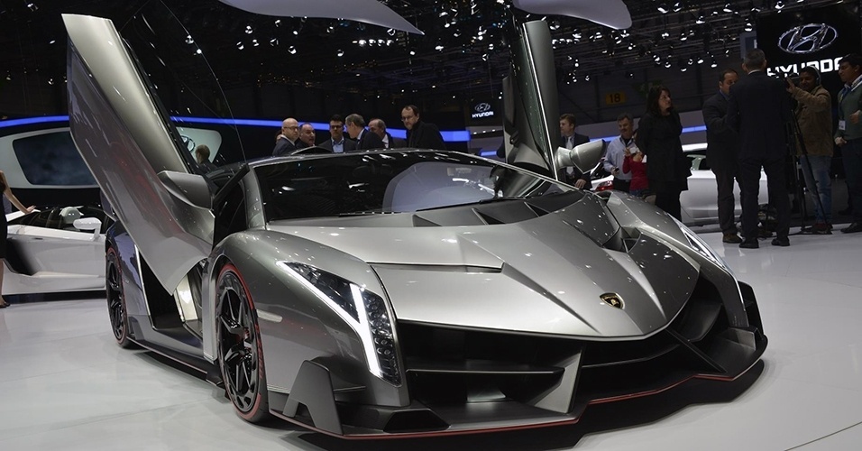 Lamborghini Veneno - Newspress