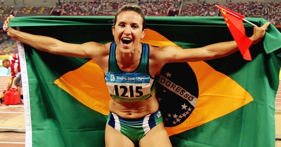 Maurren Maggi ? maior nome da história do atletismo feminino brasileiro. Ganhou um ouro no salto em distância em Pequim e três ouros em Panamericanos. Foi eleita a melhor atleta da década pela revista Sport Live. Maurren terminou duas vezes o ano como número um do mundo no salto em distância: em 1999 (7,26 m) e em 2003 (7,06 m). Ela chegou a ser a nona melhor atleta da história da modalidade, em 1999, à época do seu salto de 7,26 m.