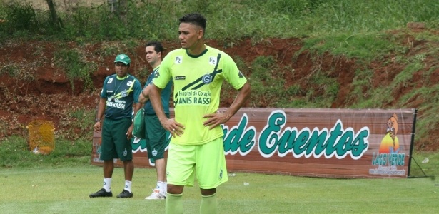 O zagueiro Valmir Lucas entende que o grupo está inteiro para os dois jogos decisivos - Site oficial do Goiás