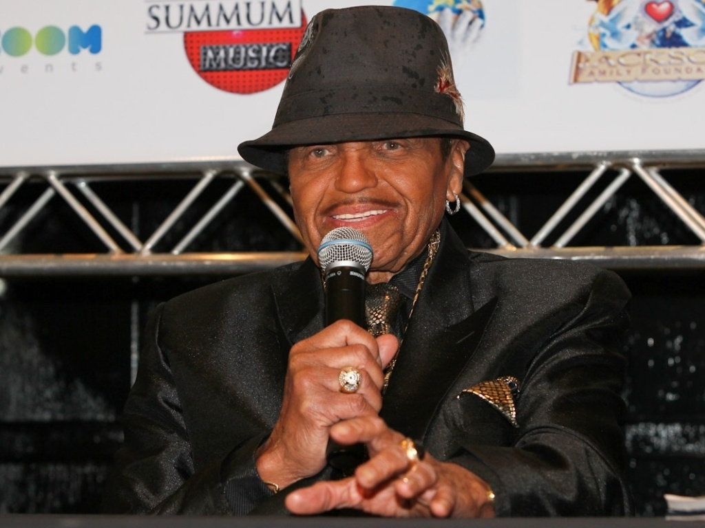 8.mar.2013 - Joe Jackson, pai do popstar Michael Jackson, participa de coletiva do musical "Forever King of Pop", em São Paulo - Manuela Scarpa/Foto Rio News