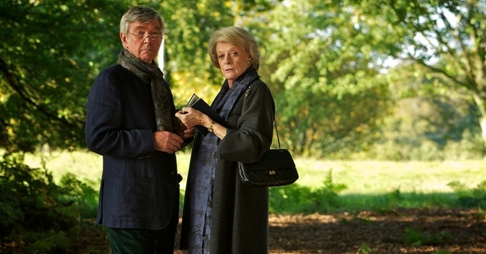 Cena do filme "O Quarteto", de Dustin Hoffman. O premiado ator estreia na direção em longa estrelado por Maggie Smith sobre um grupo de músicos aposentados que precisa conviver com uma diva, que também era mulher de um dos residentes do asilo. Maggie Smith foi indicado ao Globo de Ouro de 2013 por sua atuação no longa - Divulgação / Diamond Brasil