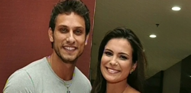 13.03.2013 - Eliéser e Kamilla se reencontram em hotel no Rio de Janeiro após a eliminação da miss