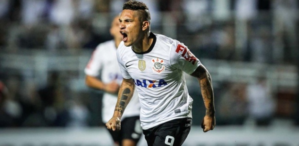 Guerrero em ação pelo Corinthians; jogador foi convocado, mas clube quer que ele fique - Leandro Moraes/UOL