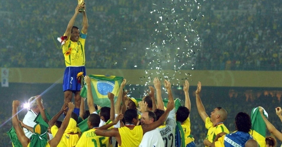 Qual a ligação de Cafu com religião? Seu sobrenome. O ex-lateral-direito se chama Marcos Evangelista - Juca Varella/Folha Imagem