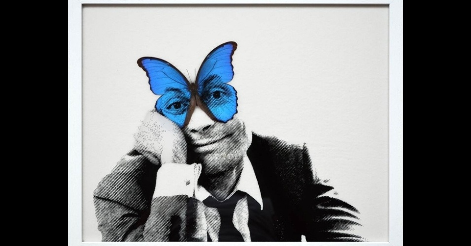 A foto de Watts é uma das poucas em que os retratados de Wyman estão olhando diretamente para a câmera. "Se você observa fotos de pessoas, celebridades, amigos, 90% deles não estão olhando para a câmera", diz Wyman - Penny. Rook & Raven e Bill Wyman Archive - Bill Wyman/Ripple Productions Ltd