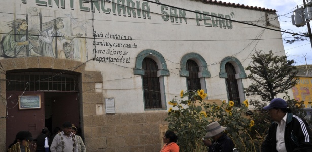 Corintianos estão presos na Penitenciária San Pedro, em Oruro, na Bolívia - AFP PHOTO/Aizar RALDES
