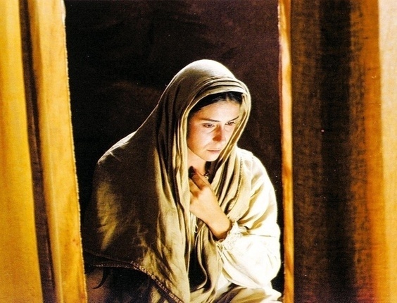 Giovanna Antonelli em cena do filme "Maria - Mãe do Filho de Deus" (2003)