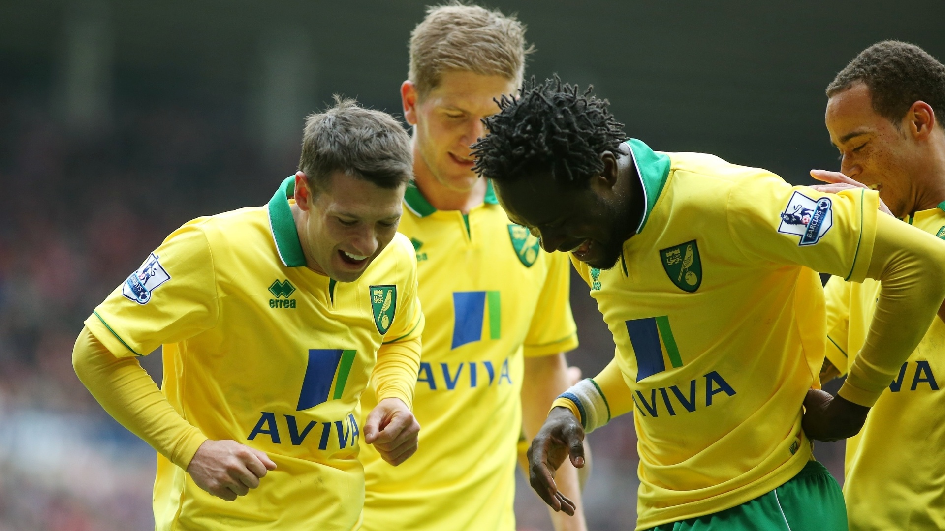 O meia irlandês Wes Hoolahan entrou na dança ao comemorar o gol do Norwich contra o Sunderland, pelo Inglês - Scott Heppell/AP