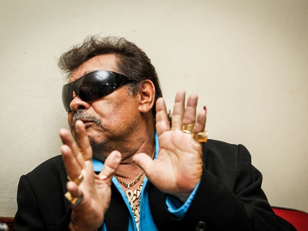 15.mar.2013 - O cantor José Rico, da dupla Milionário e José Rico, comenta o sertanejo universitário pouco antes de se apresentar em São Bernardo do Campo - Leandro Moraes/UOL